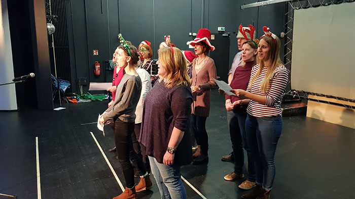 weihnachtsfeier-2019-09.jpg