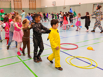 Karneval_20240209_091257_QF_700_breit_72ppi.jpg