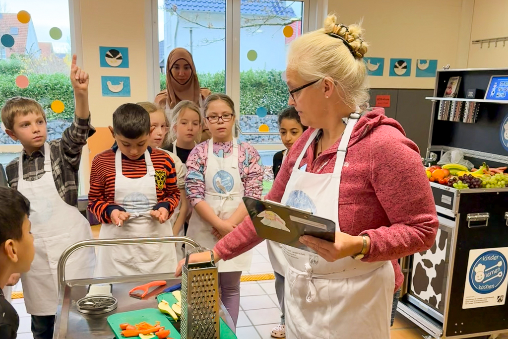 Es wird aufmerksam zugehört.