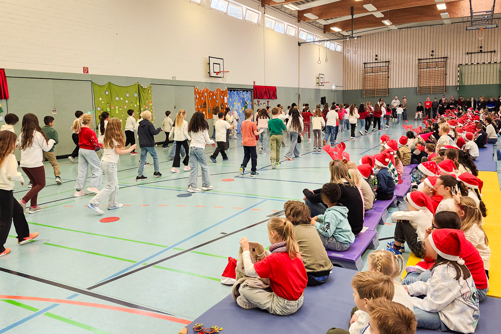 Jahrgang 4 ist konzentriert bei der Sache.